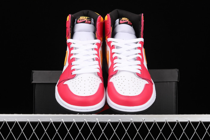 air jordan retro 1 high og “light fusion red” 555088-603