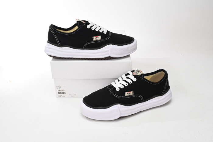 MIHARA YASUHIRO BLACK AND WHITE MY1