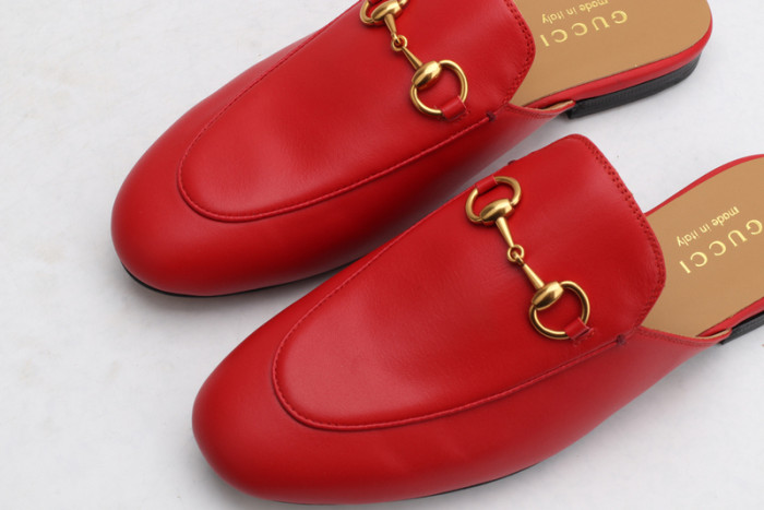 guc loafer