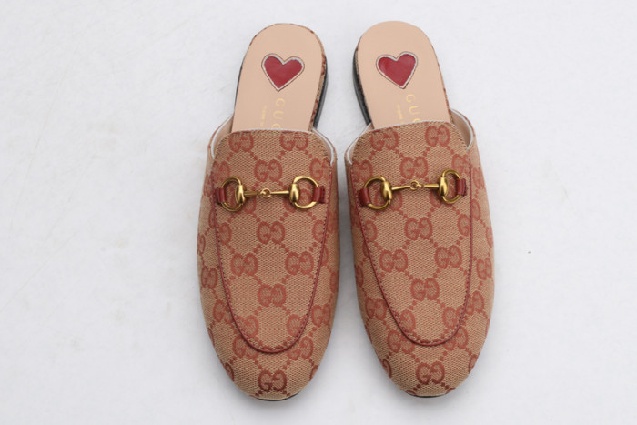 guc loafer
