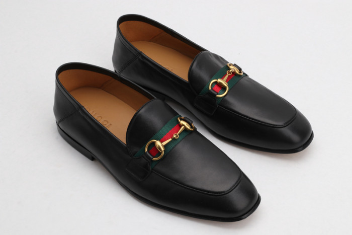 guc loafer