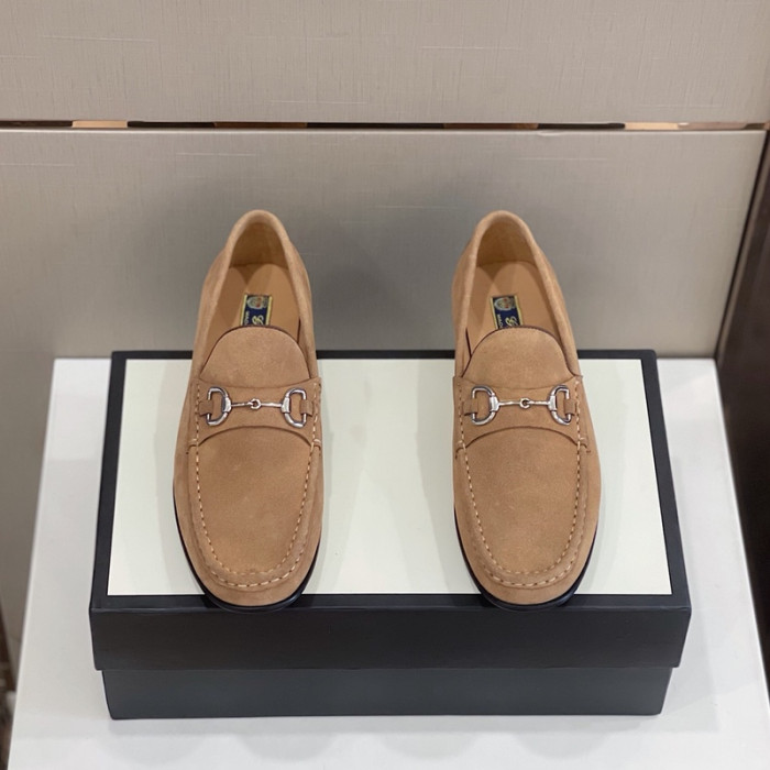guc loafer