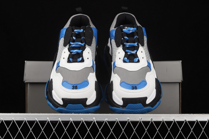 Ba*len*cia*ga triple s trainers sneakers 090305