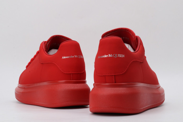 alex mcqu sneakers