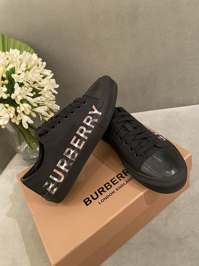 BUBERY SNEAKER