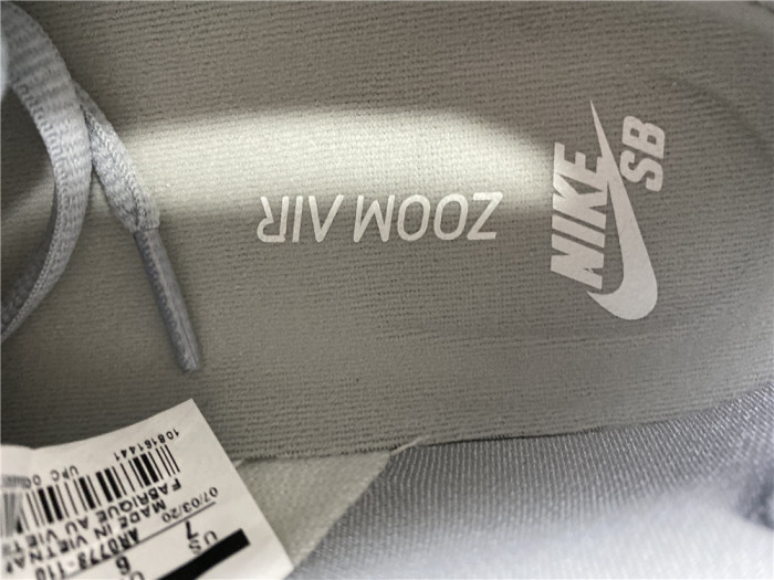 nike sb dunk low summit white wolf grey - ar0778-110