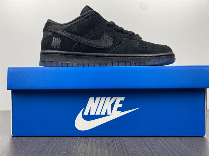 undefeated x nike dunk low do9329-001
