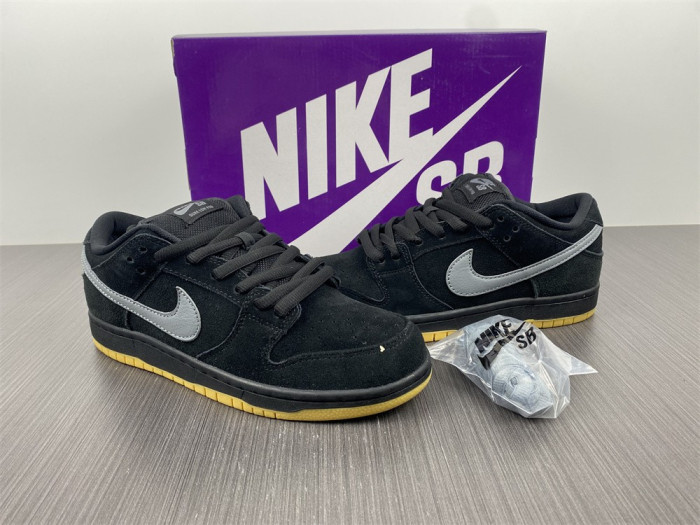 nike sb dunk low fog bo6817-010