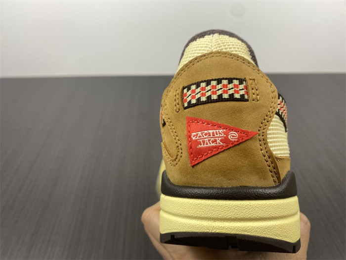 travis scott x nike air max 1 "cactus jack" do9392-701