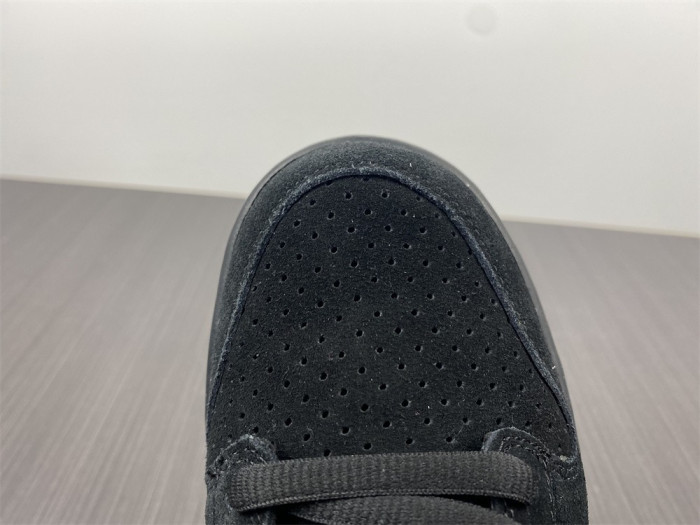 undefeated x nike dunk low do9329-001