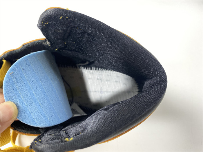 air jordan 1 high og “pollen” 555088-701