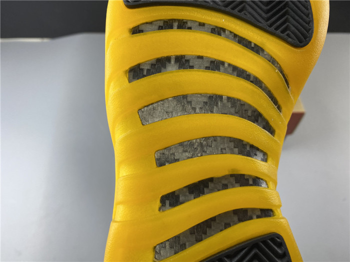 air jordan 12 “university gold” 130690-070