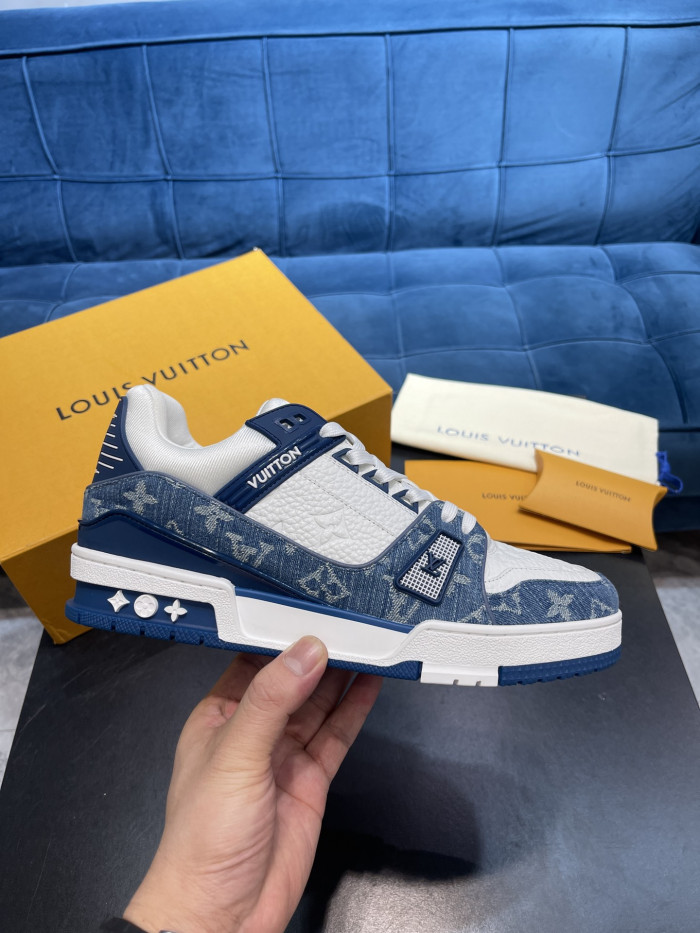 l**is V*t*n trainer 2528