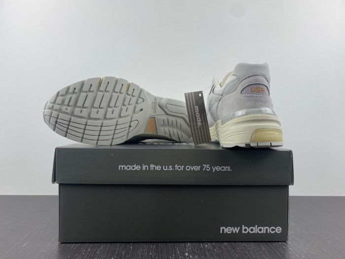 new balance x wtaps m992md