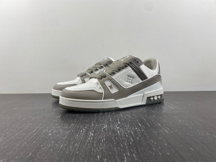 2023 l**is V*t*n lv trainer 25292