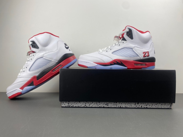 OFF WHITE AIR JORDAN 5 FIRE RED BLACK TONGUE - HQ7978-101