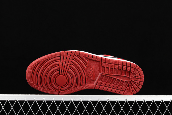 air jordan 1 low black toe 553558-116