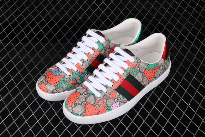 gi ace embroidered low-top sneaker h903p115
