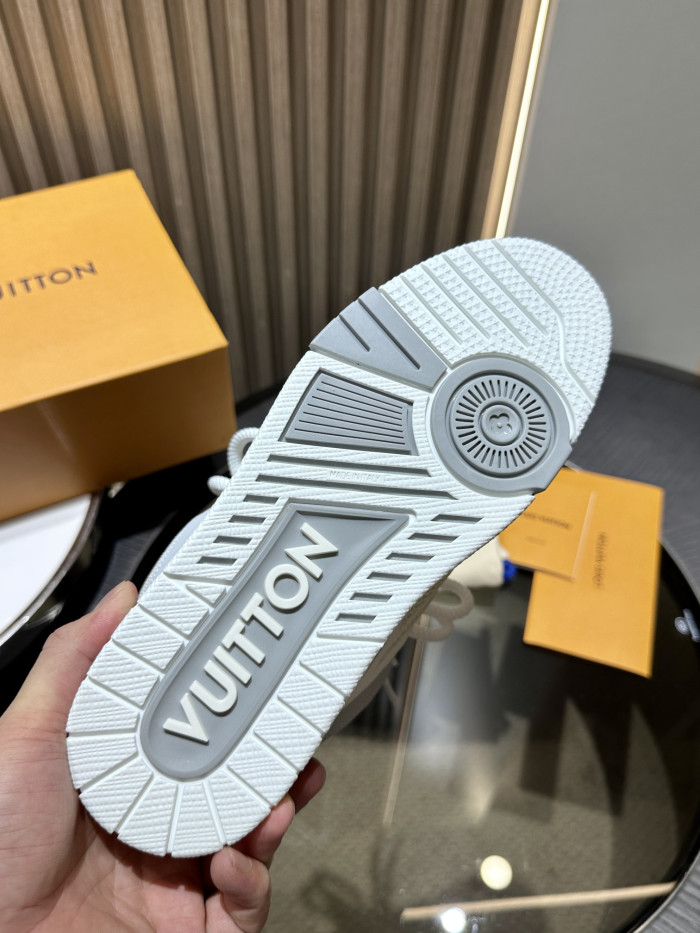 Louis Vuitton Skate Trainer EU204