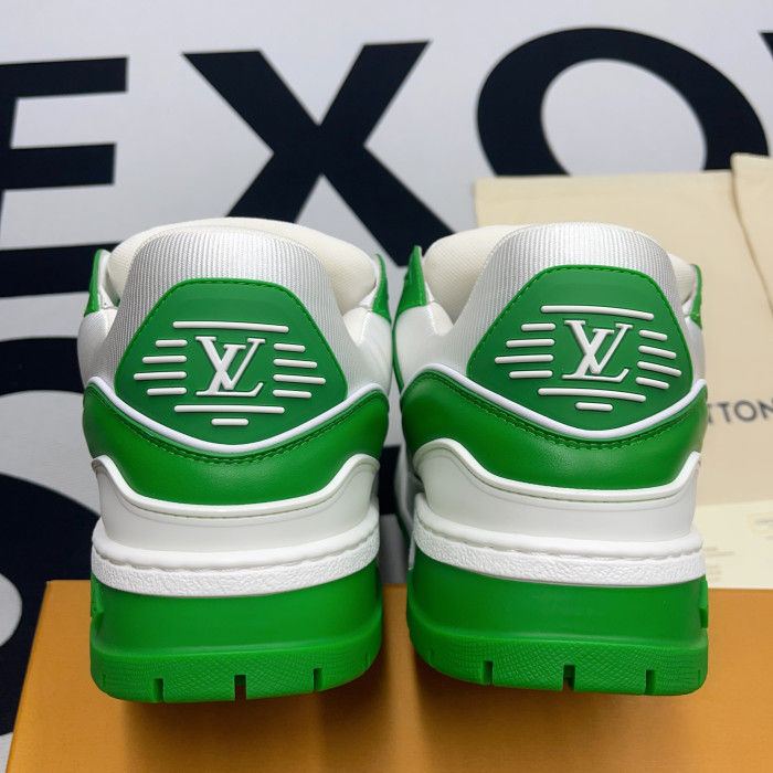 lv trainer sneaker 25260