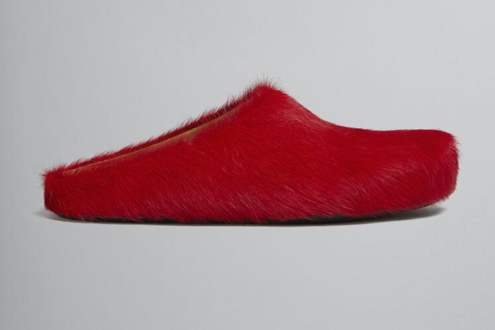 MARNI FUCHSIA LONG HAIR-FUSSBET SABOT SLIPPERS 2412205