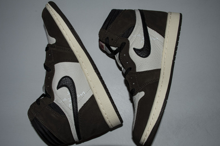 travis scott x air jordan 1 retro high reverse cd4487-100