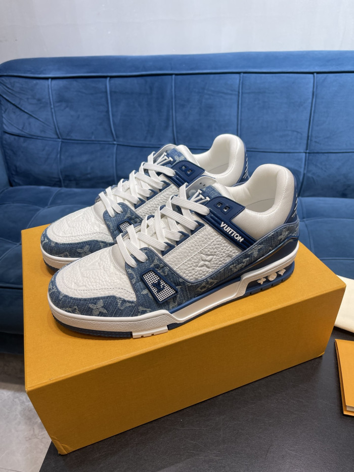 l**is V*t*n trainer 2528